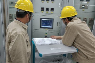 南通供電公司驗(yàn)收220千伏兆群變四遙信號