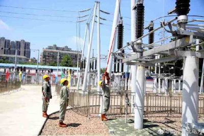 110kV羅田站內開展標準化倒閘操作