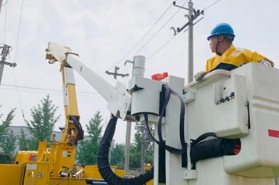 渭南供電公司組織青工開(kāi)展帶電作業(yè)培訓(xùn)