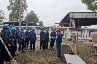 110千伏中回線進(jìn)行更換老舊、損傷的耐張金具檢修改造