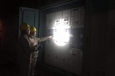 高負荷線路進行紅外測溫和局放檢測，檢查溝渠邊桿塔基礎(chǔ)，巡查配電房運行狀態(tài)