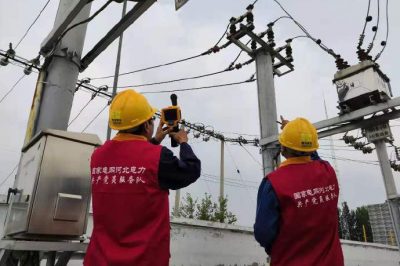 開(kāi)展“再巡一次線、再測(cè)一次溫”活動(dòng)，為高溫酷暑下“空調(diào)+WiFi”的千家萬(wàn)戶居民用電提供可靠電力供應(yīng)保證