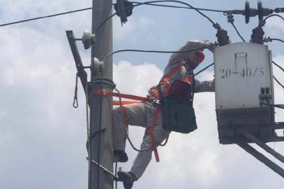 10kV下諸線王家排石場(chǎng)專線高壓計(jì)量裝置開展消缺工作