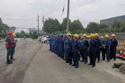 天府新區(qū)供電公司對(duì)10千伏平龍路進(jìn)行改造