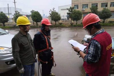 110千伏爐鋪?zhàn)?0千伏爐德線23號(hào)桿更換B相針式瓷瓶