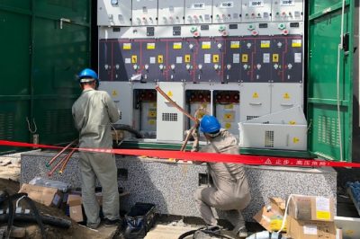 更換環(huán)網柜  保證居民夏季用電