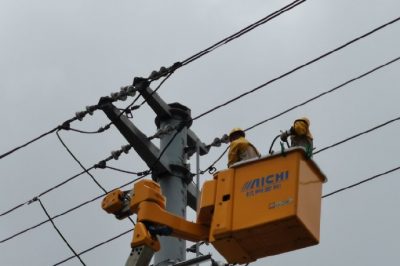 通過帶電導線搭接實現(xiàn)了結構優(yōu)化與負荷調整