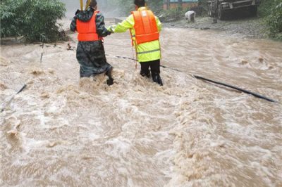 國(guó)家電網(wǎng)公司黨組表?yè)P(yáng)公司防汛抗災(zāi)保電工作