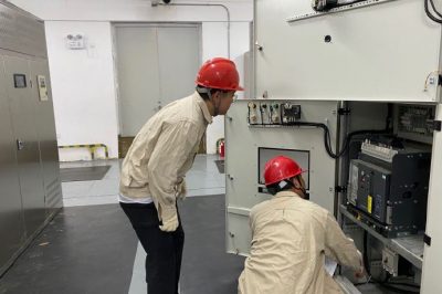 對康緣養(yǎng)生谷竣工完成的配套電氣設(shè)備、線路開展驗(yàn)收工作