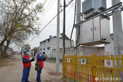 對宋曹鎮(zhèn)西崗汪村的線路、配變等進行紅外測溫和“拉網(wǎng)式”排查