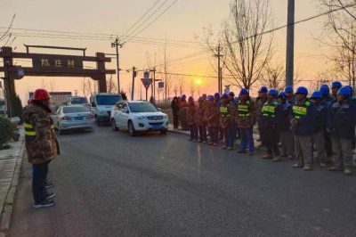 對(duì)時(shí)村營鄉(xiāng)陳莊村進(jìn)行農(nóng)網(wǎng)升級(jí)改造