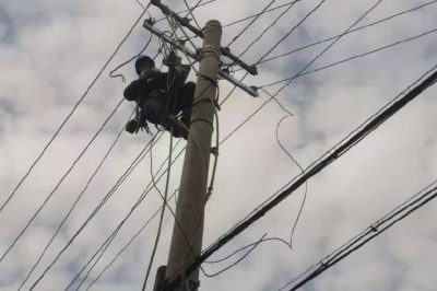 開展接戶線、銹蝕表箱改造，努力增荷供電可靠性