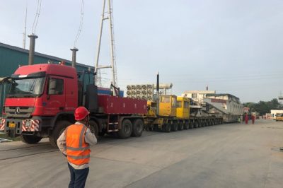 鄱陽(yáng)湖±800千伏換流站28臺(tái)換流變?nèi)窟\(yùn)輸?shù)轿? title=