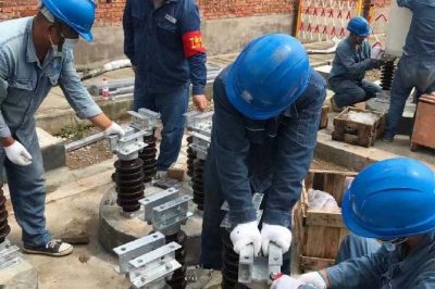 110kV黃良變進行電容器安裝及二次電纜接線工作