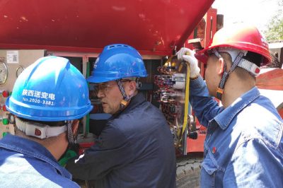 牽引機改造為1000千伏南長（南昌一長沙）工程提速增效